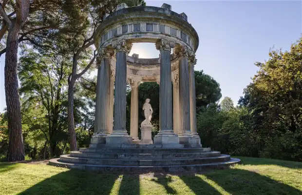 El Capricho